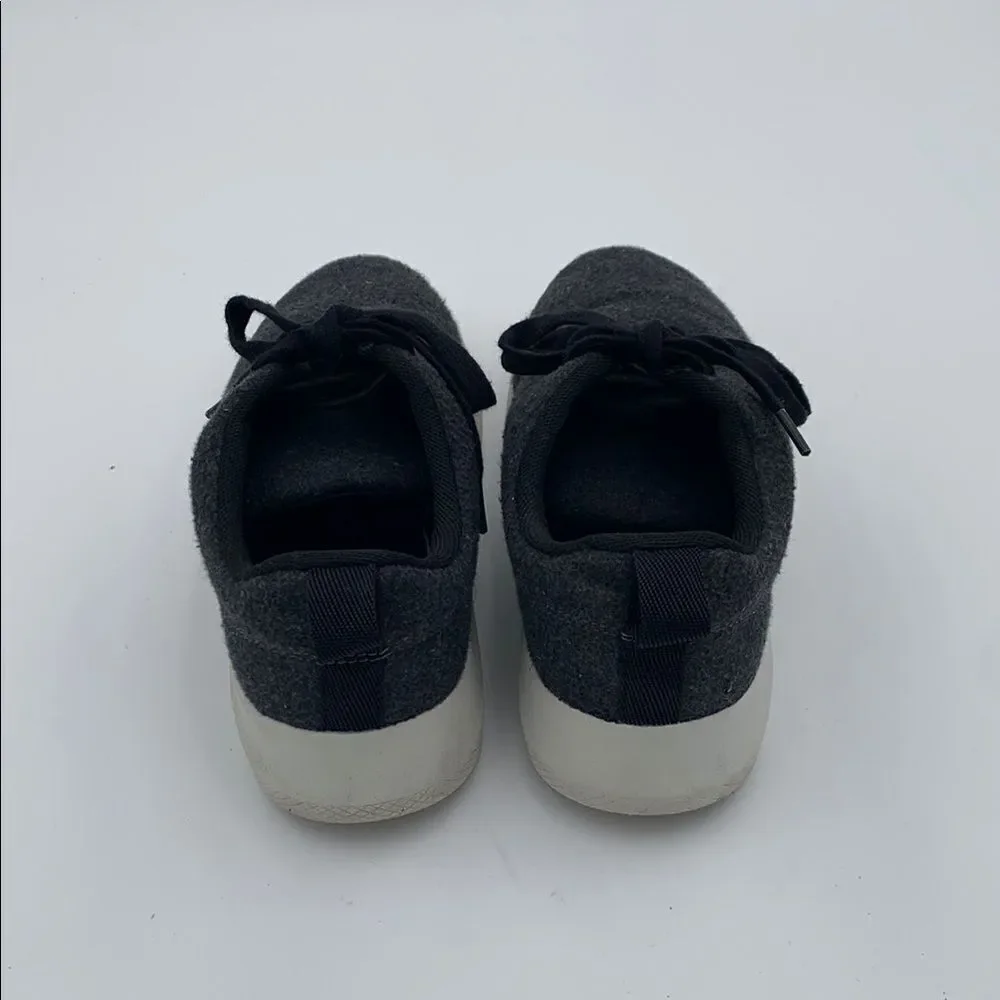 Banana Republic Men's Black Wool Sneakers men’s size 6